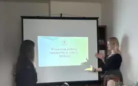 Prowadzące spotkanie pracownicy Publicznego Ośrodka Adopcyjnego w Koszalinie oddział w Szczecinie