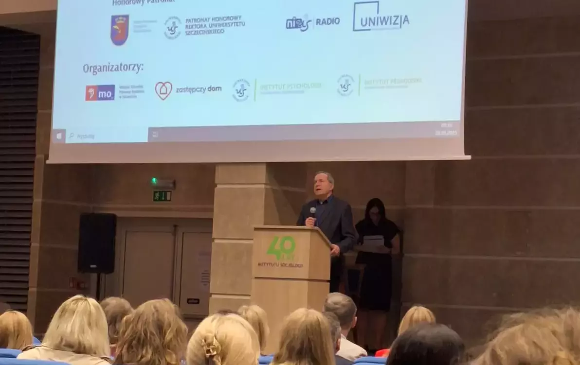 Zdjęcie do PCPR w Choszcznie na Konferencji w Szczecinie: "Wyzwania rodzicielstwa: rodzina zastępcza; rodzina patchworkowa/rodzina zrekonstruowana."